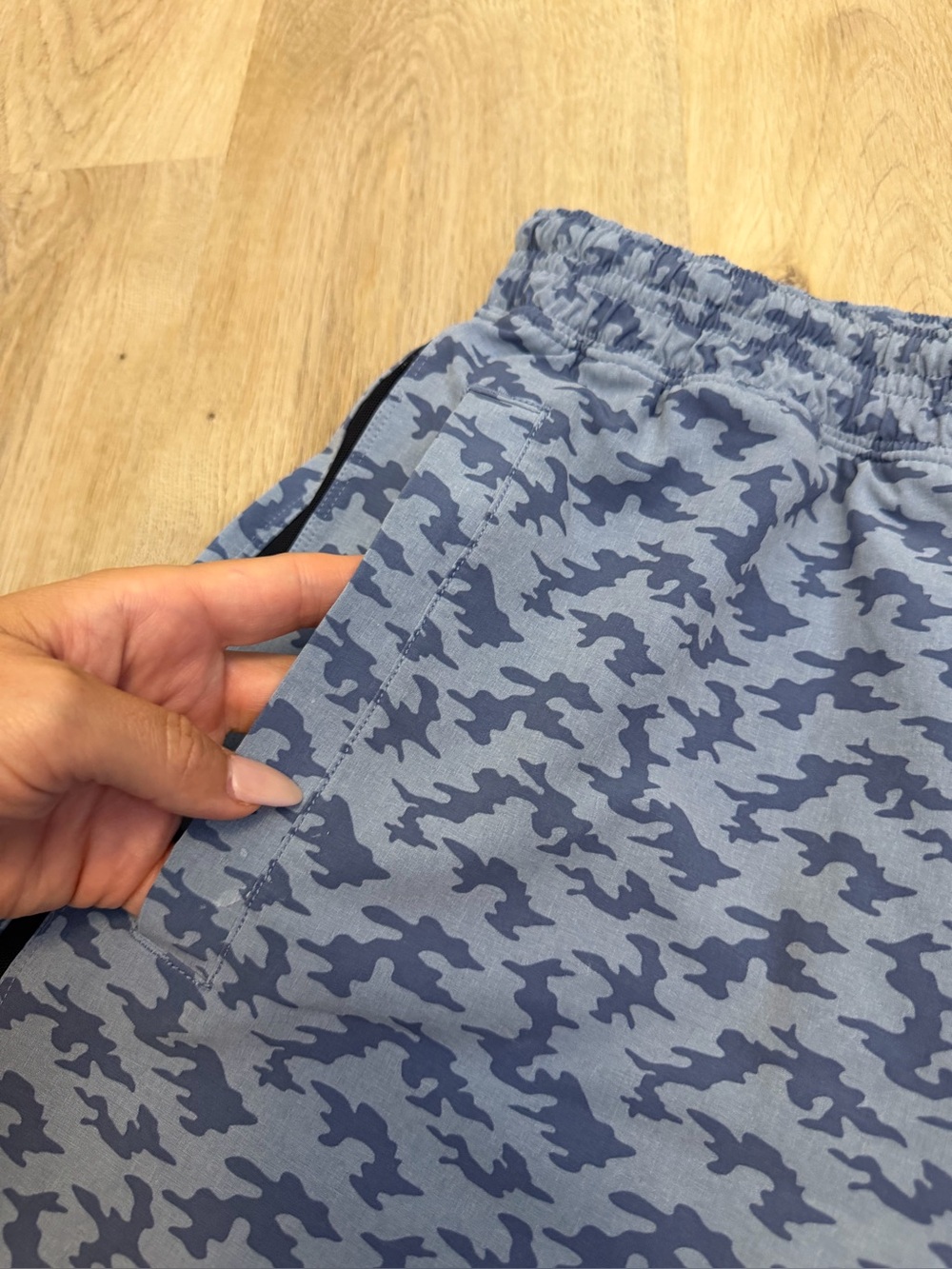 Lululemon Pace Breaker 9” Blue Camo Athletic Shorts - Picture 5 of 8